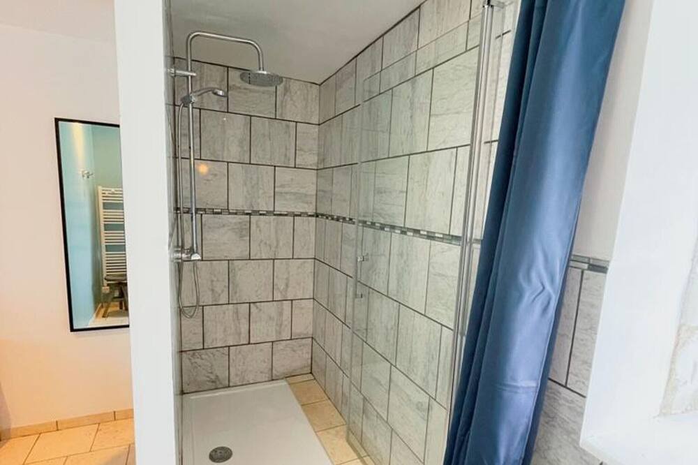 Photo of Bathroom in Rivarennes