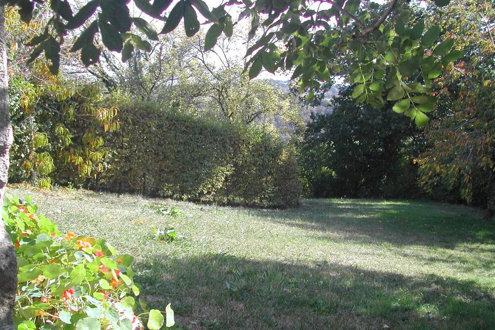 Photo of Outdoor in Maleville