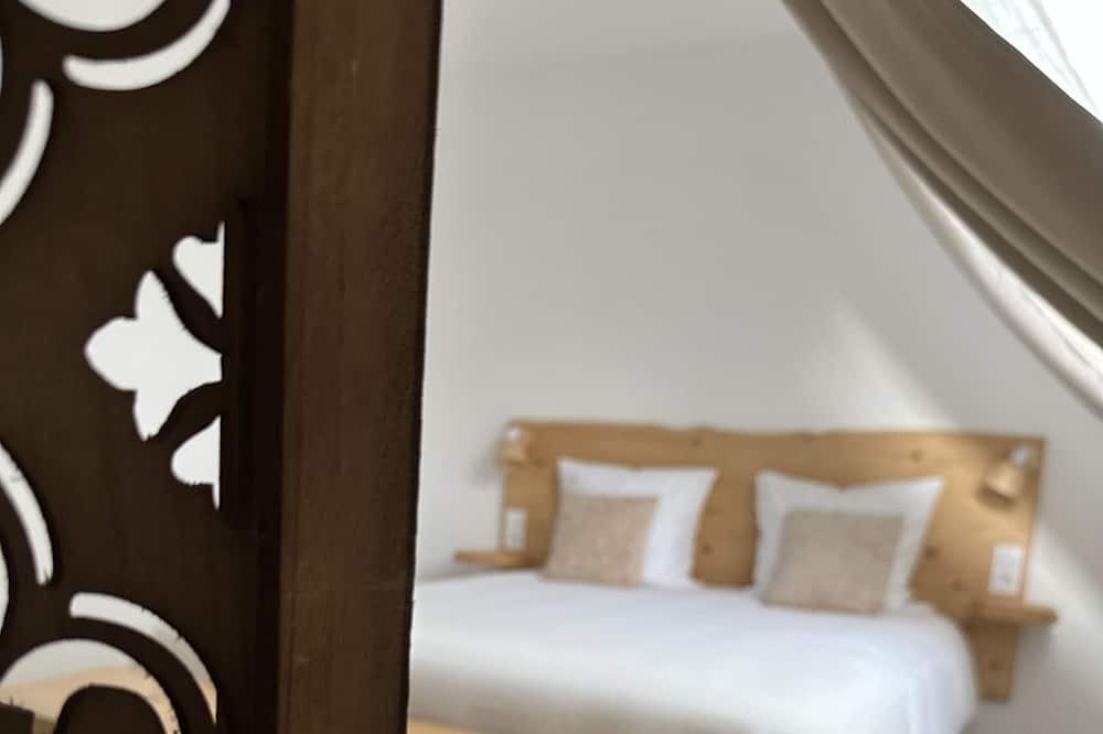 Photo of Bedroom in Criquebeuf-sur-Seine