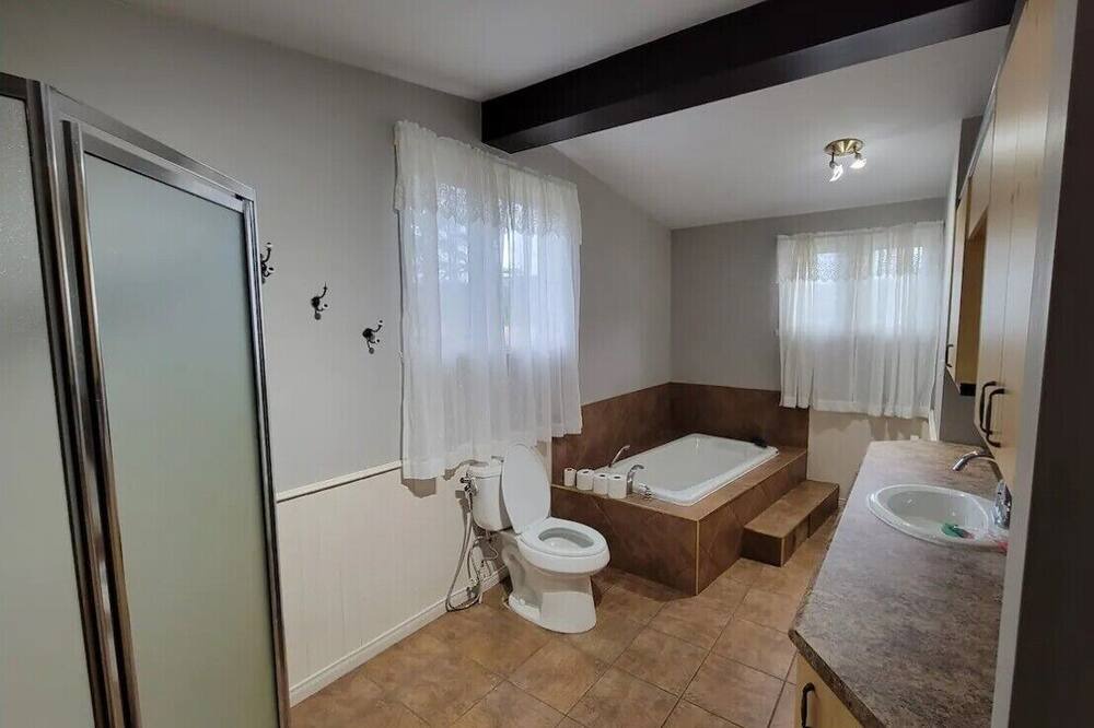 Photo of Bathroom in Saint-Raymond
