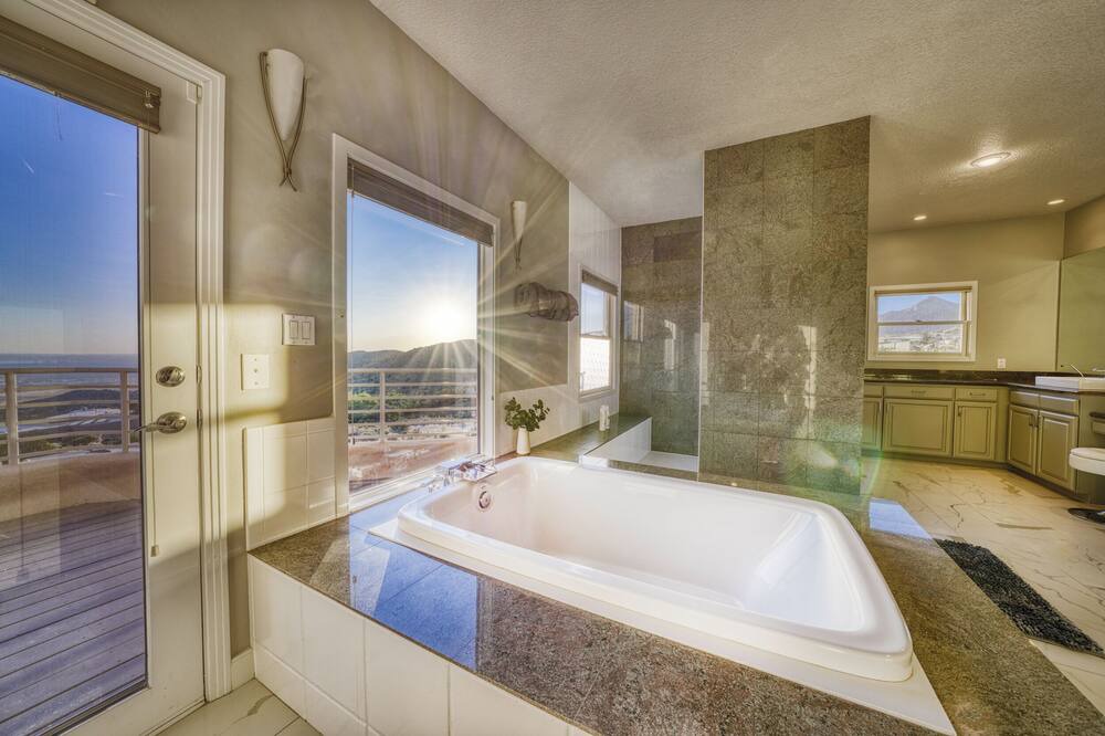 Photo of Bathroom in Tierra Monte