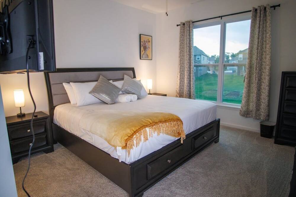 Photo of Bedroom in Acton