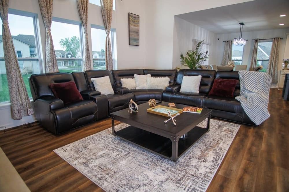 Photo of Livingroom in Acton