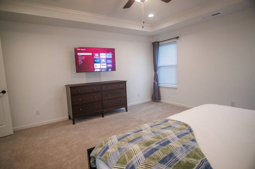 Photo of Bedroom in Acton