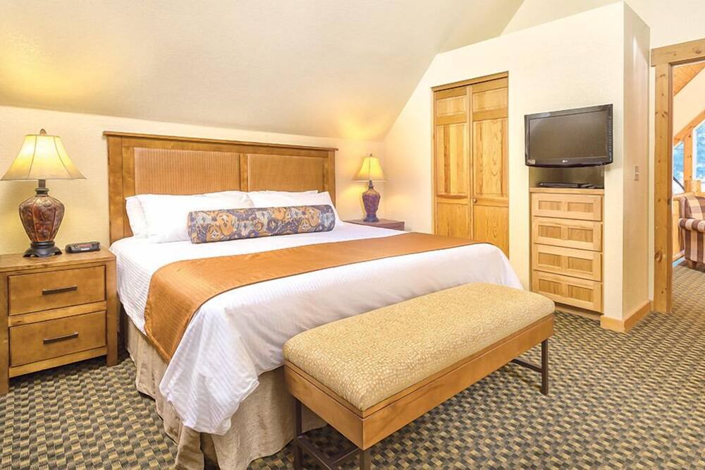 Photo of Bedroom in Klamath Falls