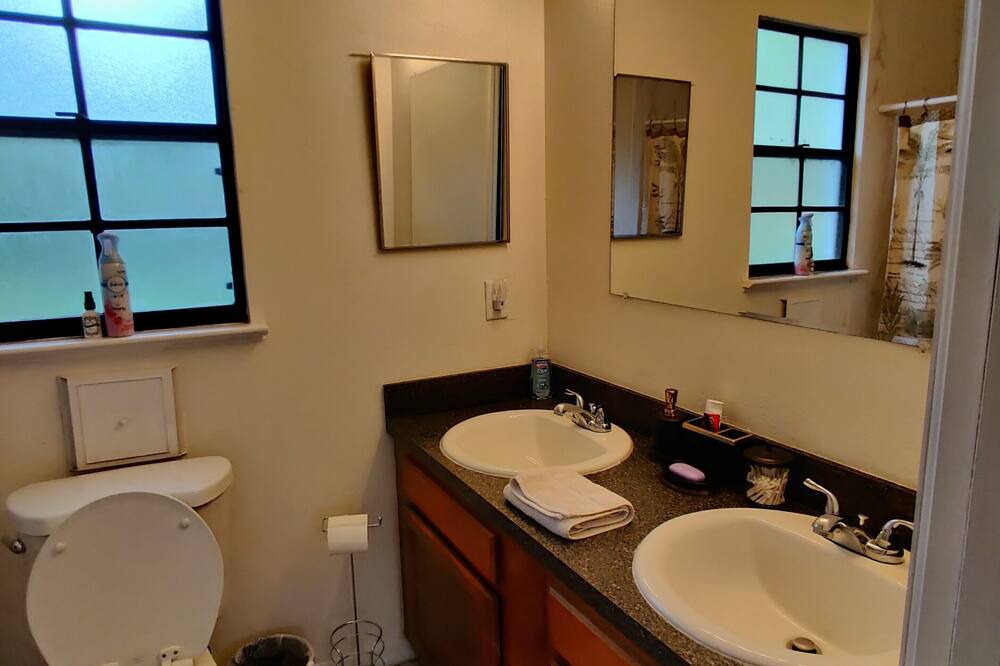 Photo of Bathroom in Citrus County