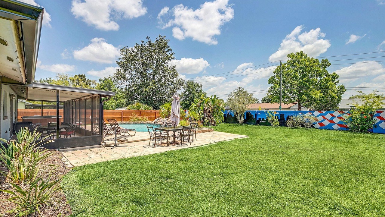 Photo of Others in Goldenrod