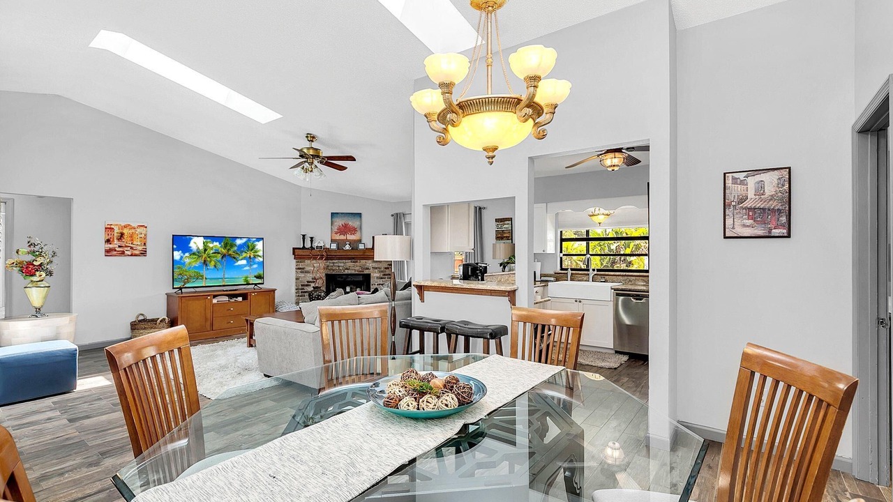 Photo of Others in Goldenrod