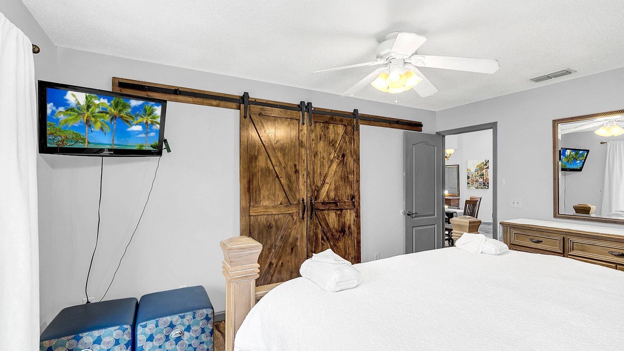 Photo of Others in Goldenrod