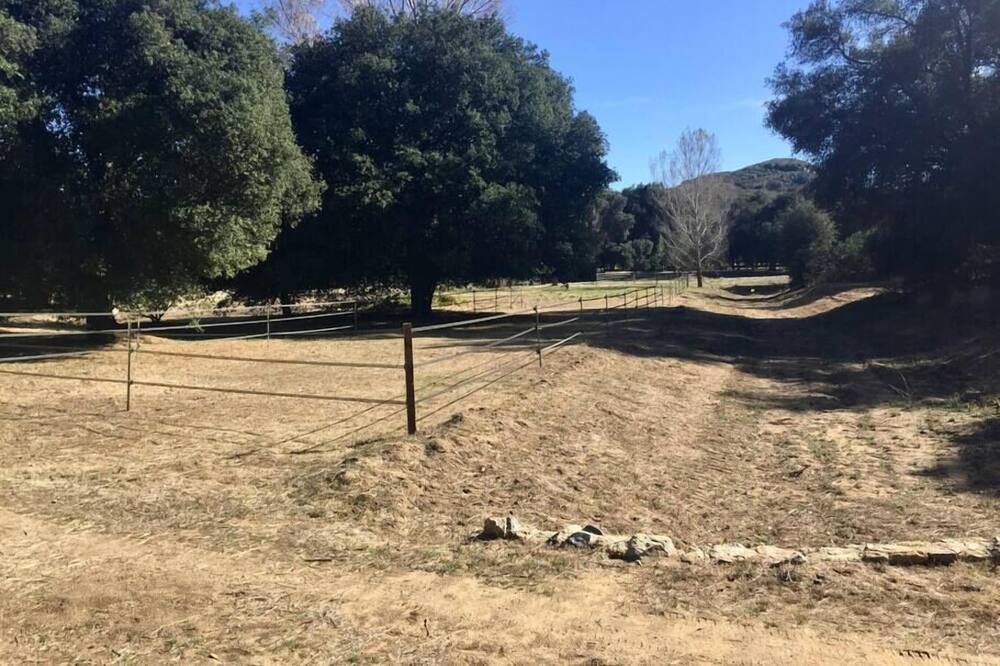 Photo of Others in Descanso