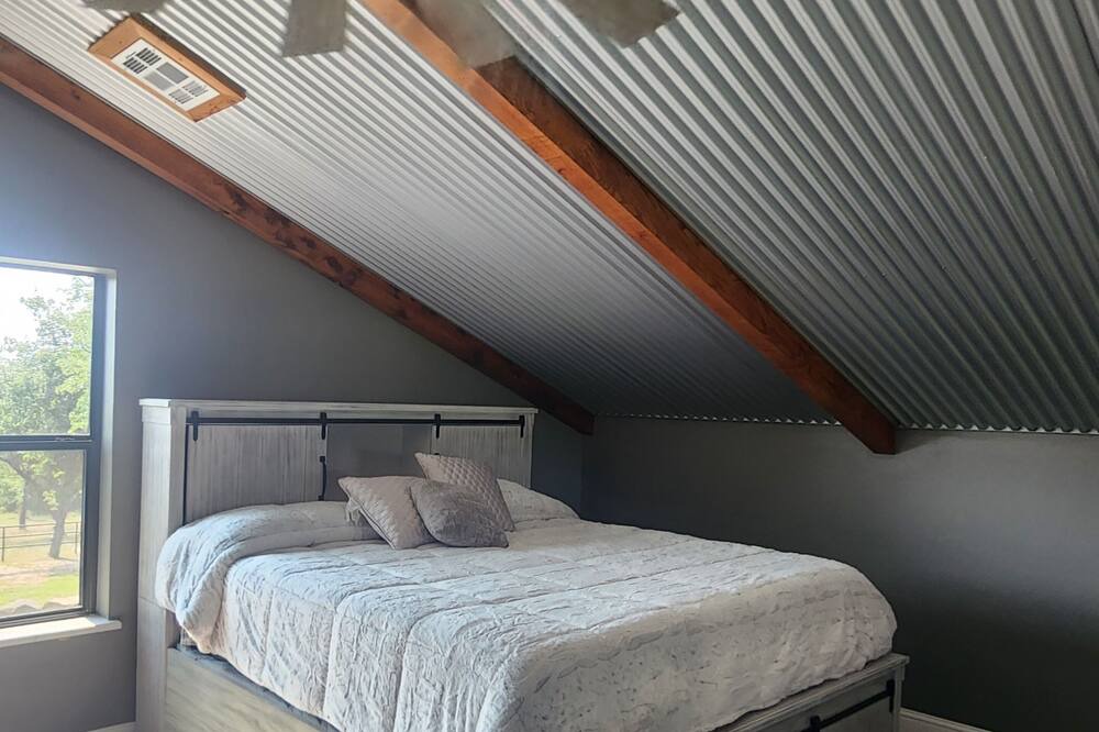 Photo of Bedroom in Coleman