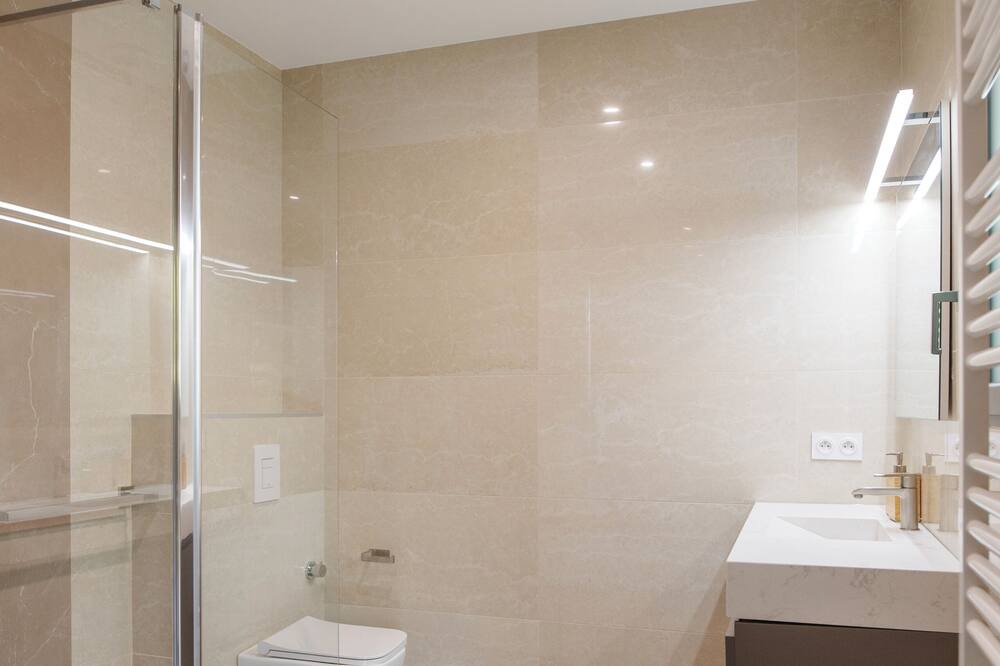Photo of Bathroom in Saint-Jean-de-Vedas