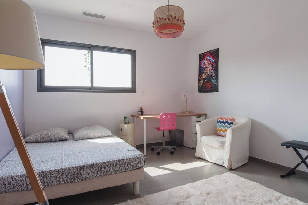 Photo of Bedroom in Saint-Jean-de-Vedas