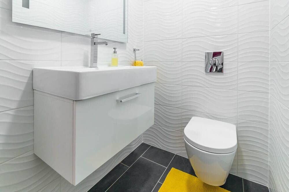 Photo of Bathroom in Dol-de-Bretagne