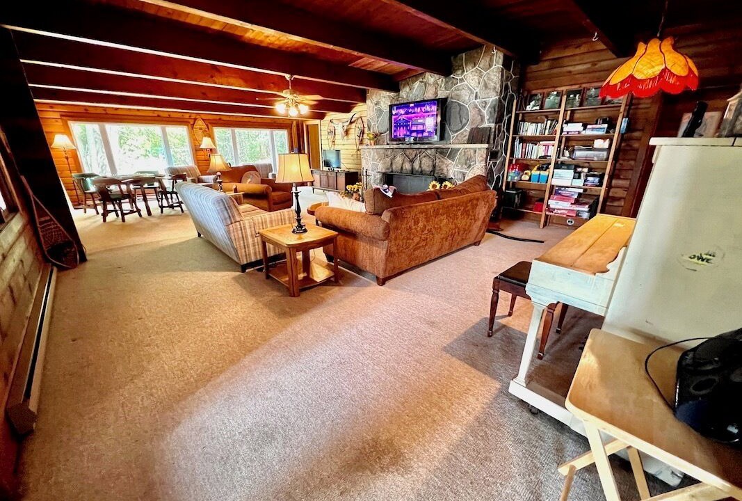 Photo of Livingroom in Coboconk