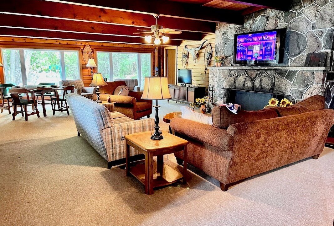 Photo of Livingroom in Coboconk