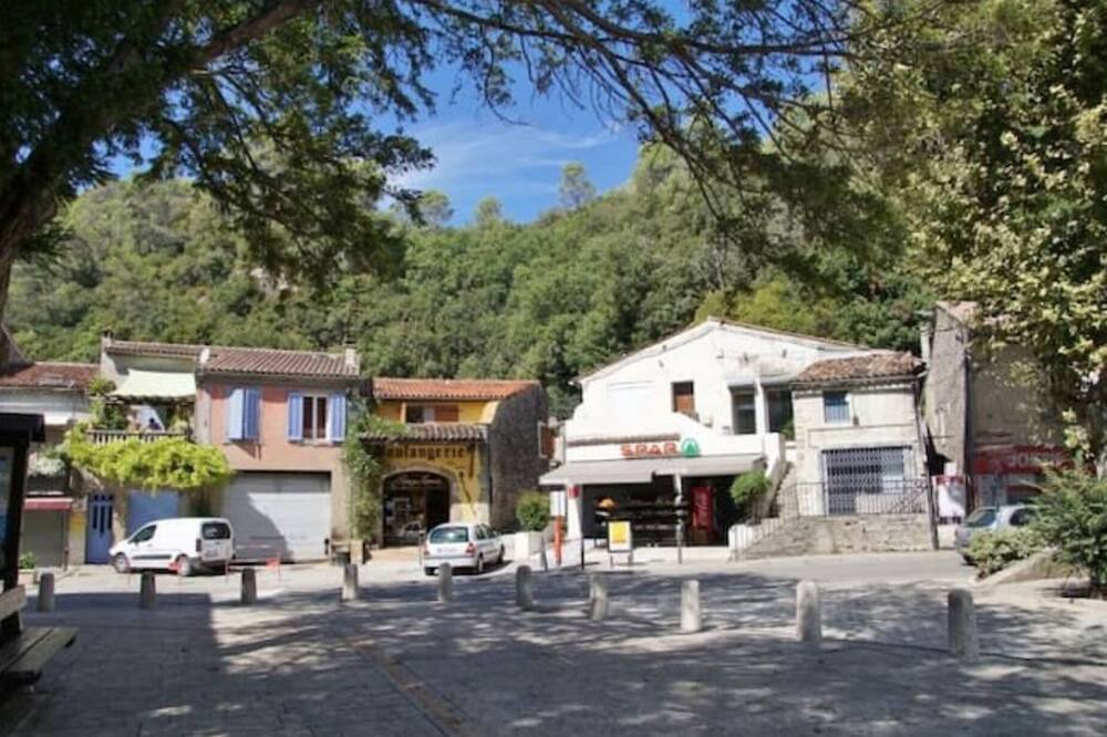Photo of Outdoor in Meounes-les-Montrieux