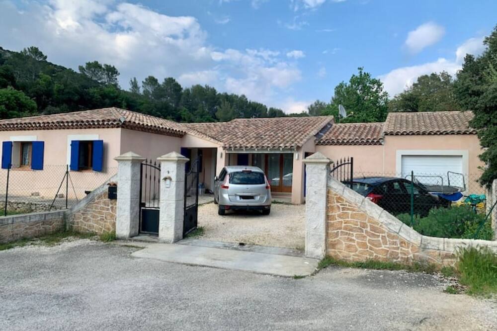 Photo of Outdoor in Meounes-les-Montrieux