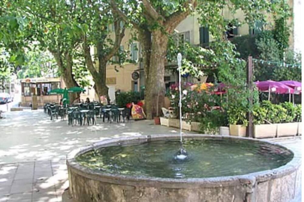Photo of Outdoor in Meounes-les-Montrieux