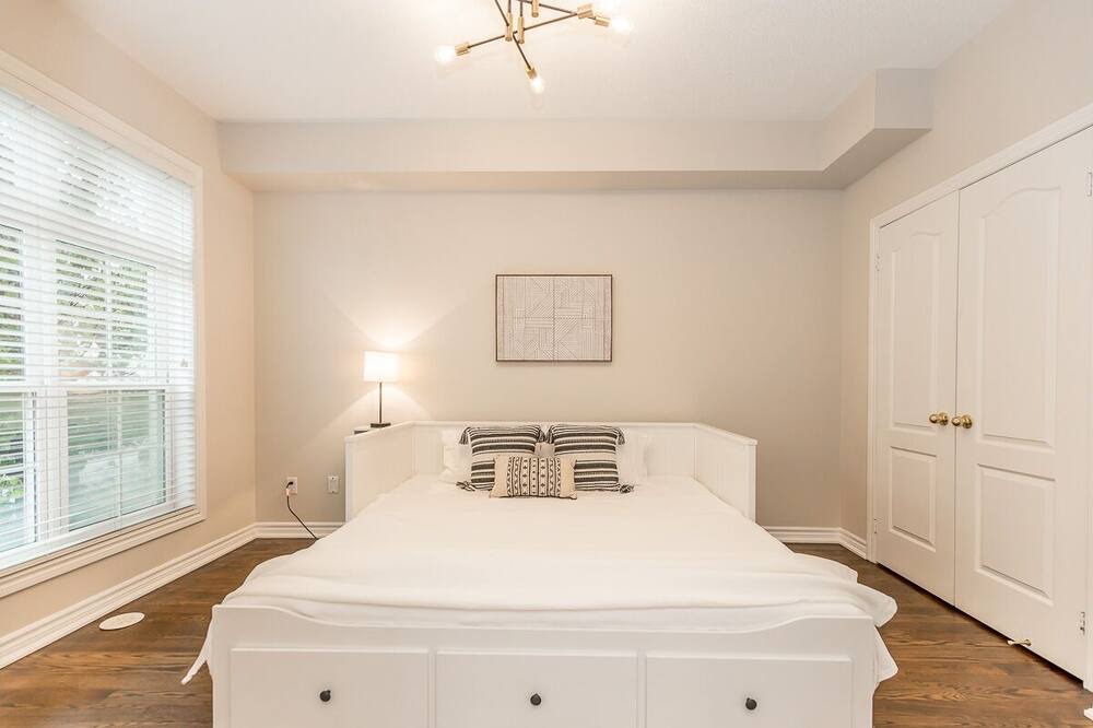 Photo of Bedroom in Unionville