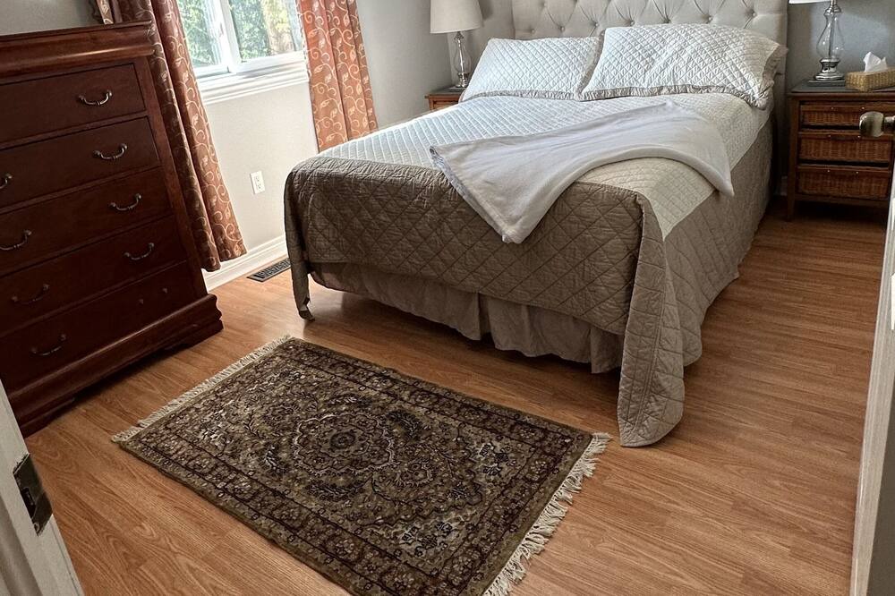Photo of Bedroom in Tiverton