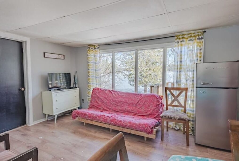 Photo of Livingroom in Frontenac