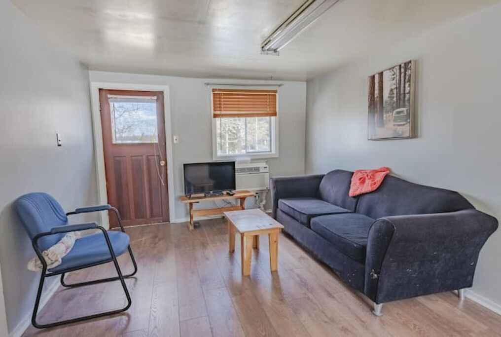 Photo of Livingroom in Frontenac