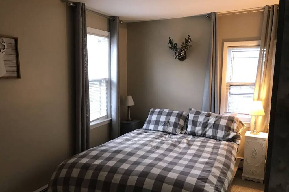 Photo of Bedroom in Mount Marion
