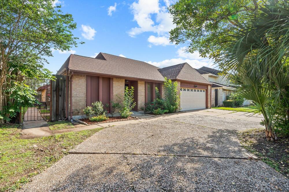 Photo of Outdoor in Meadows Place