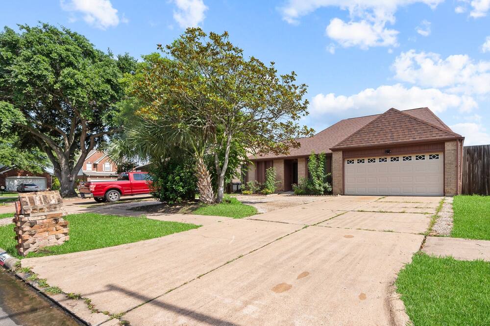 Photo of Outdoor in Meadows Place