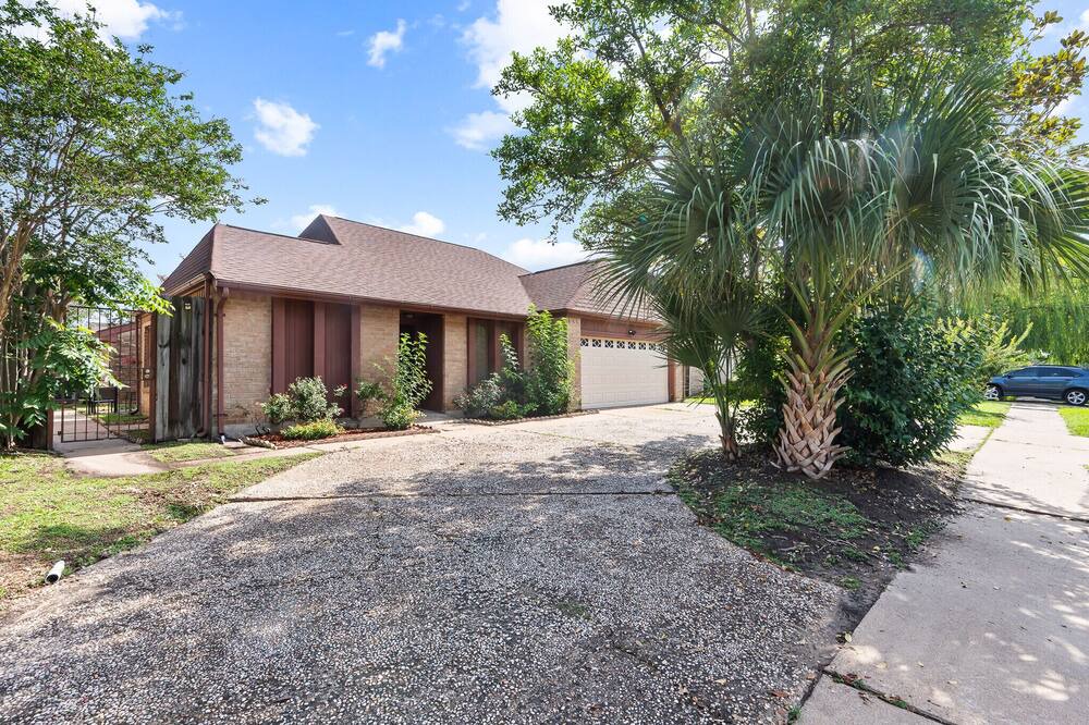 Photo of Outdoor in Meadows Place