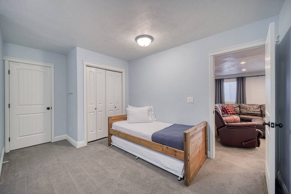 Photo of Others in Ammon