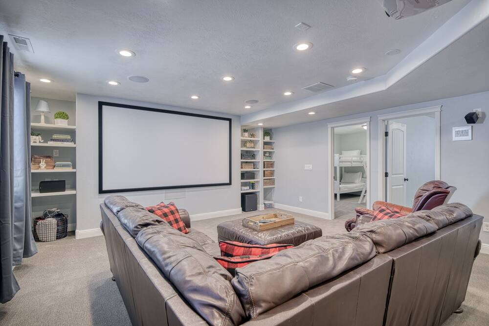 Photo of Livingroom in Ammon