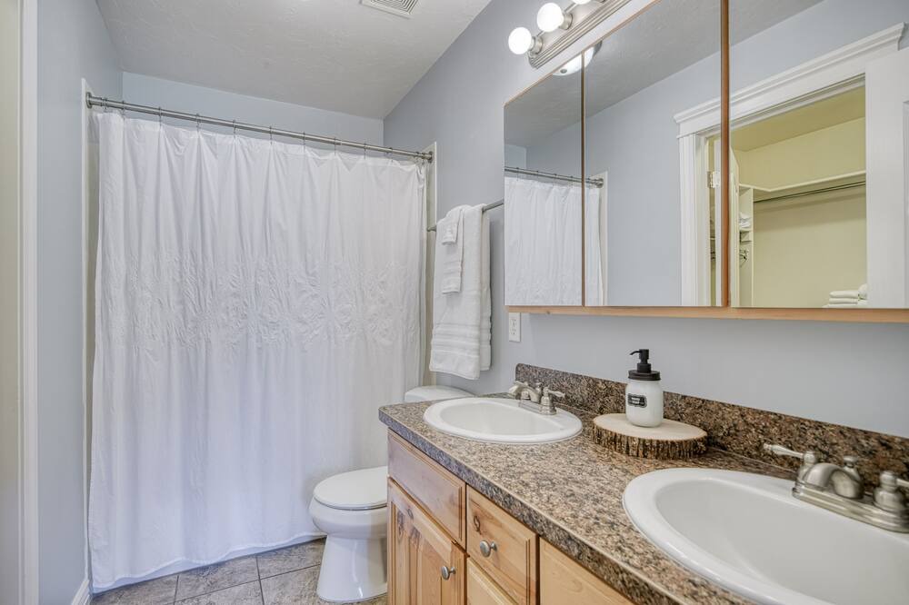 Photo of Others in Ammon