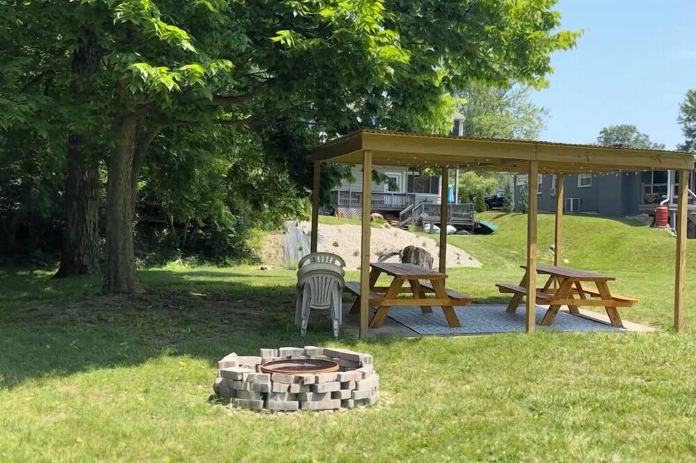 Photo of Outdoor in South Rockwood