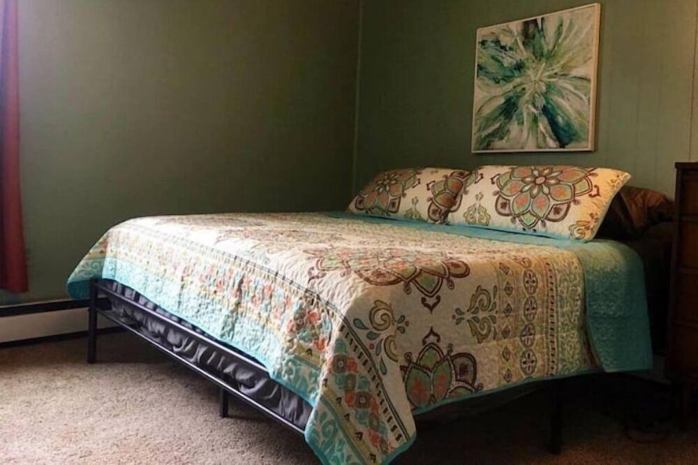 Photo of Bedroom in South Rockwood