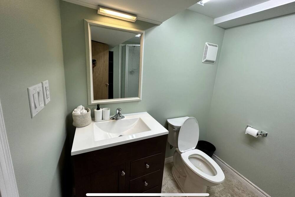 Photo of Bathroom in Lindsay