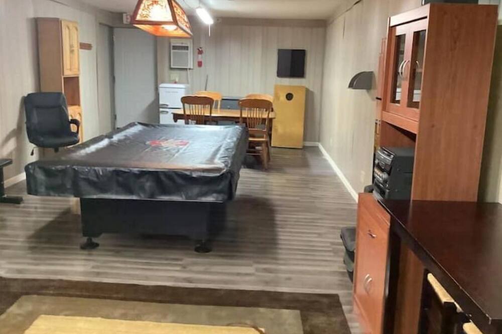 Photo of Bedroom in Hallsville