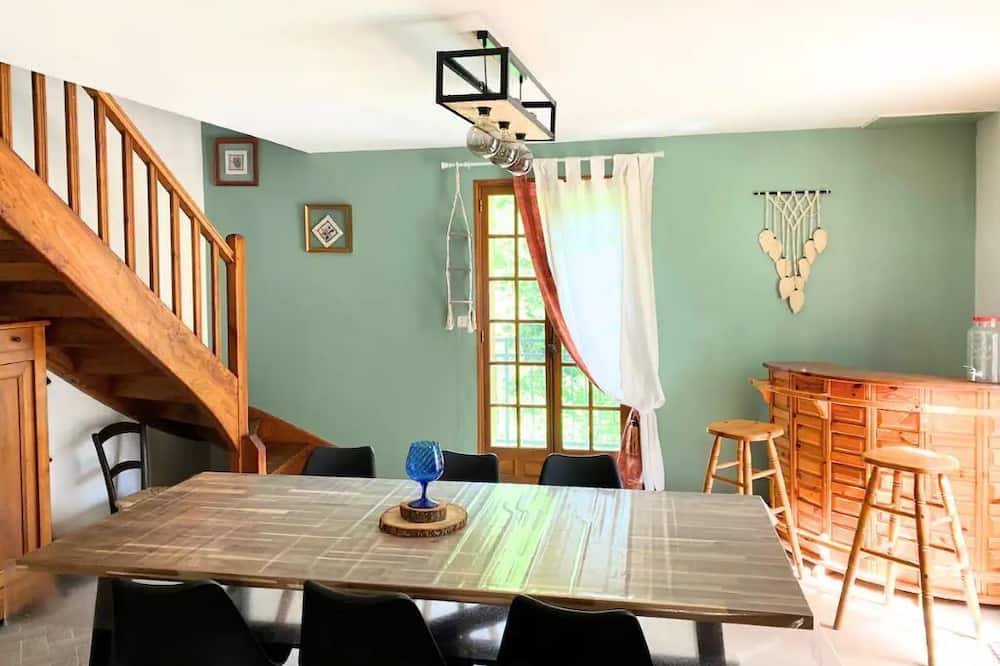 Photo of Others in Guran