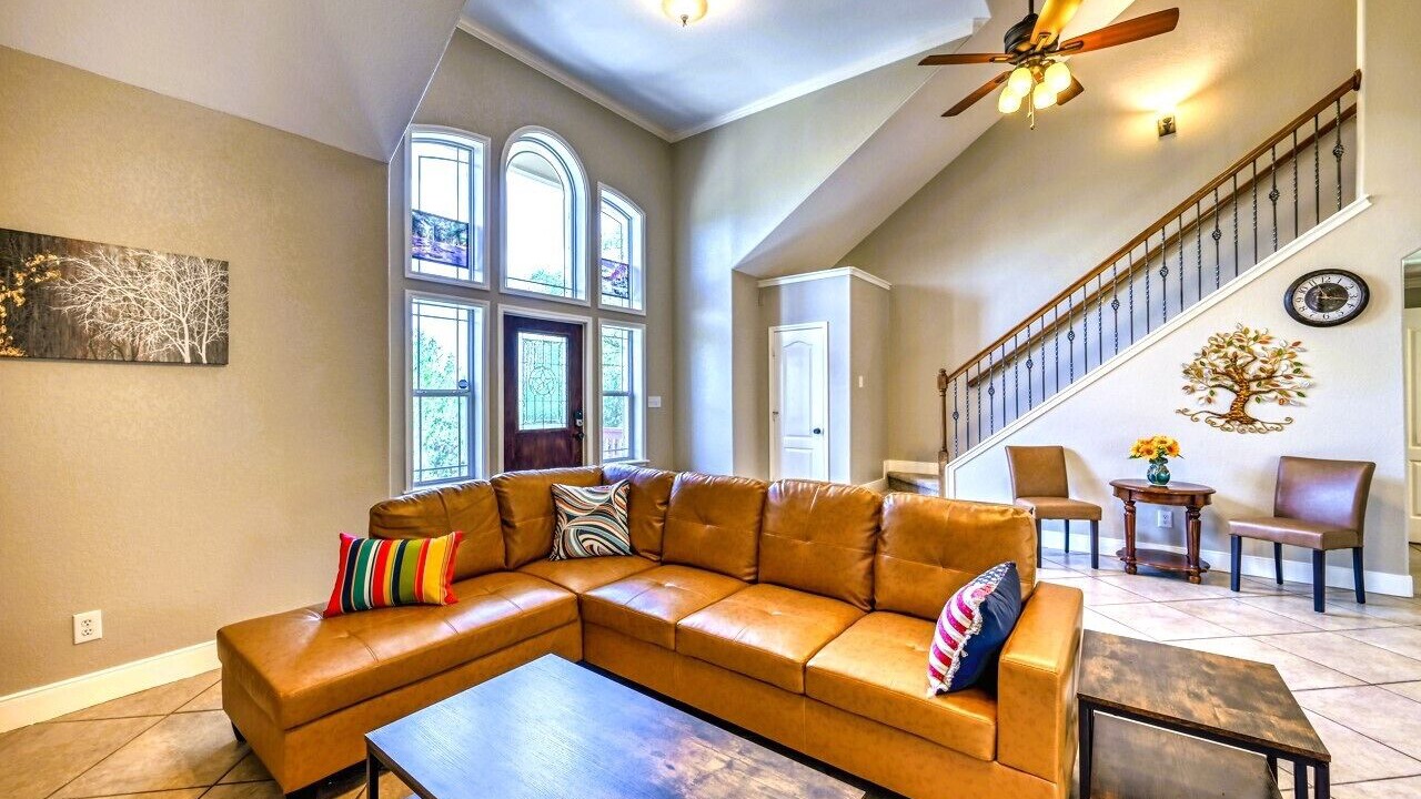 Photo of Livingroom in Spring Branch