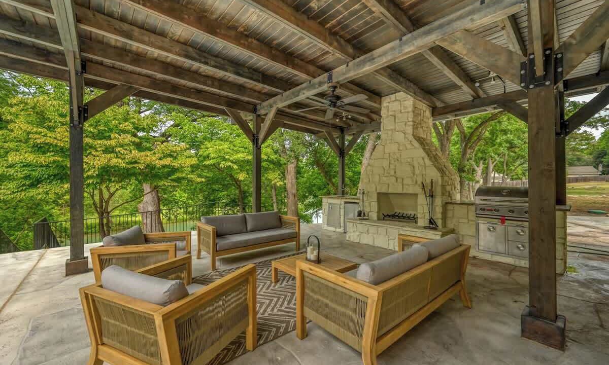 Photo of Patio Balcony in Canyon Lake