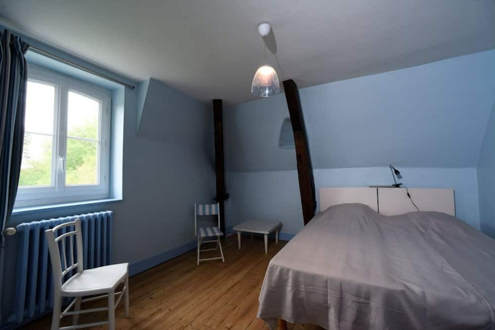 Photo of Bedroom in Ligny-le-Ribault