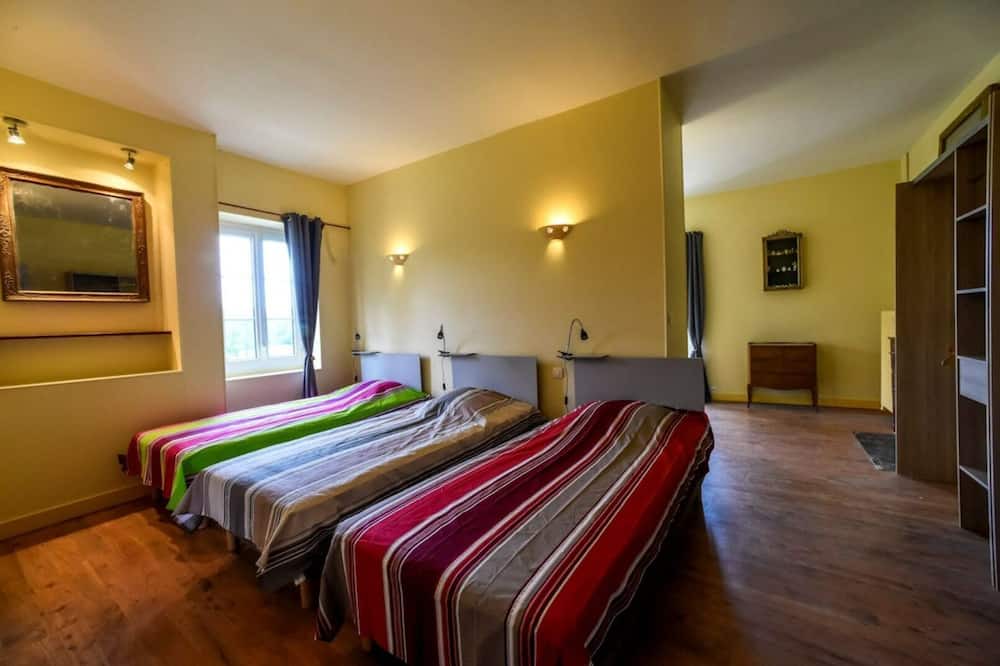 Photo of Bedroom in Ligny-le-Ribault