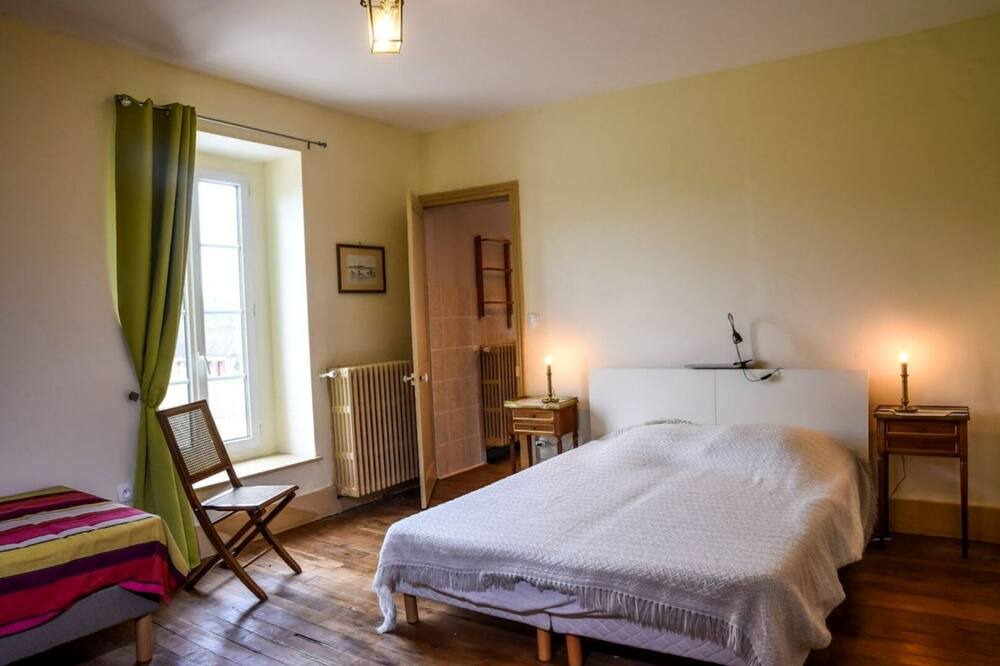 Photo of Bedroom in Ligny-le-Ribault