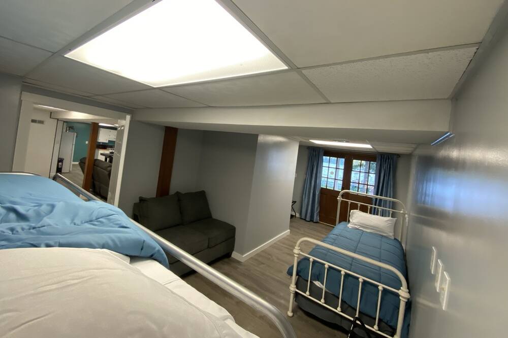 Photo of Bedroom in Horseshoe Bend