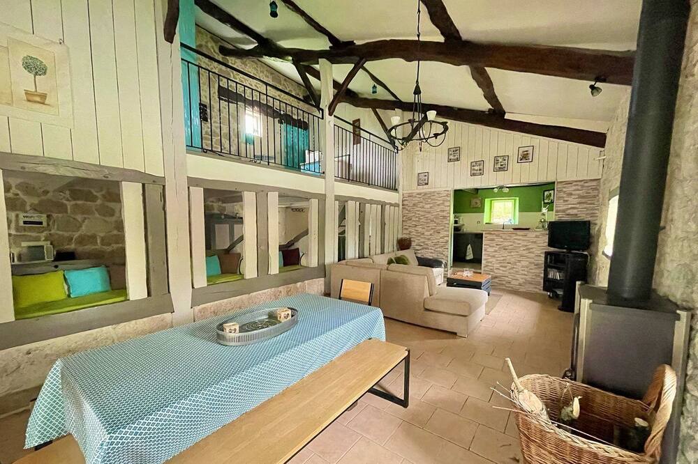 Photo of Livingroom in Madaillan
