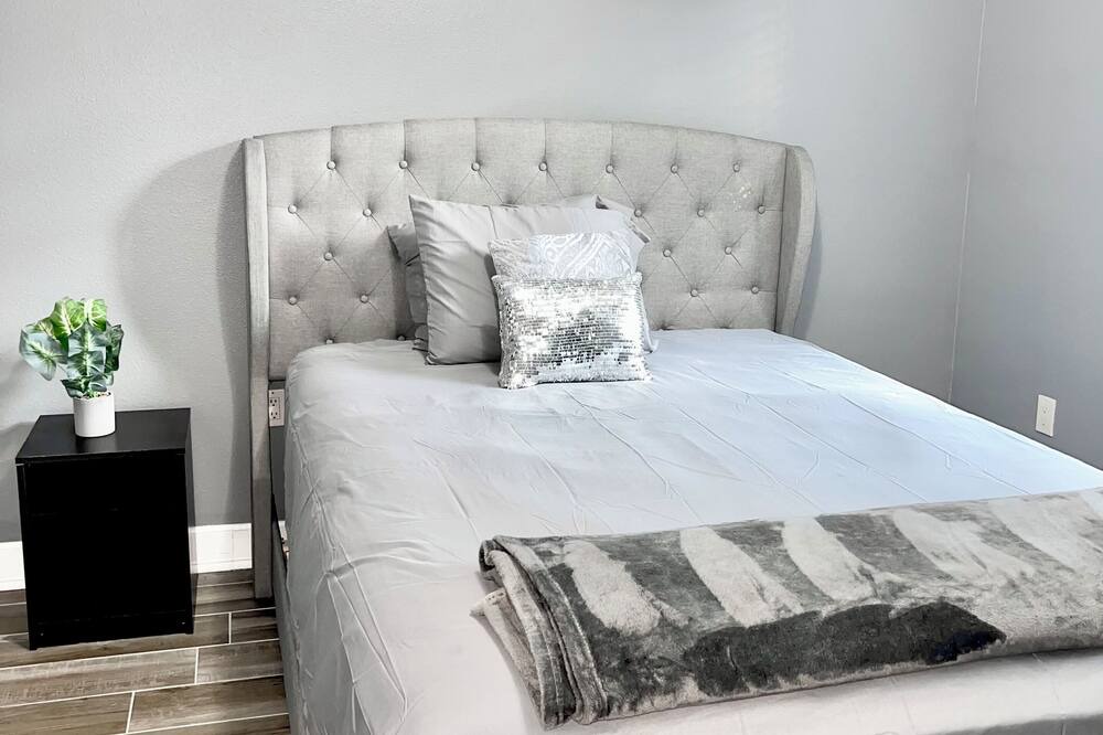 Photo of Bedroom in Porter