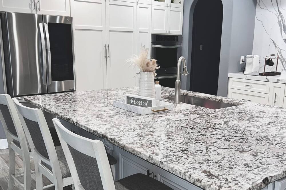 Photo of Kitchen in Porter