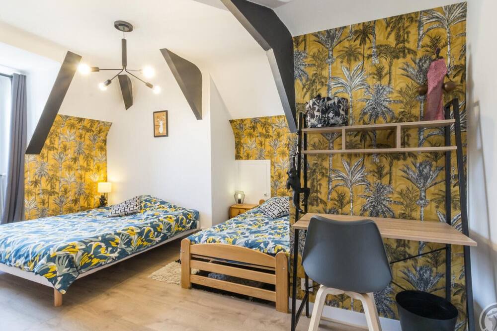 Photo of Bedroom in Pontorson