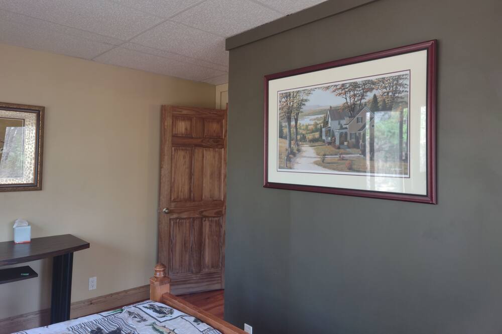 Photo of Bedroom in Lanark Highlands